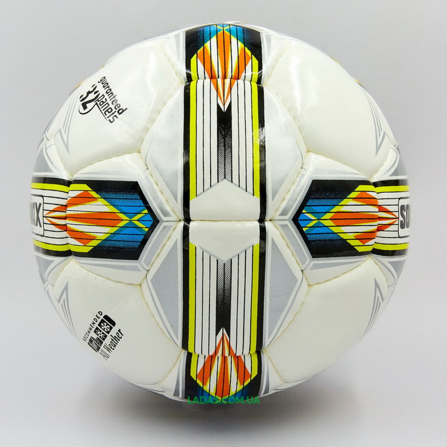 Мяч футбольный профессиональный №5 SOCCERMAX FIFA (PU, белый)