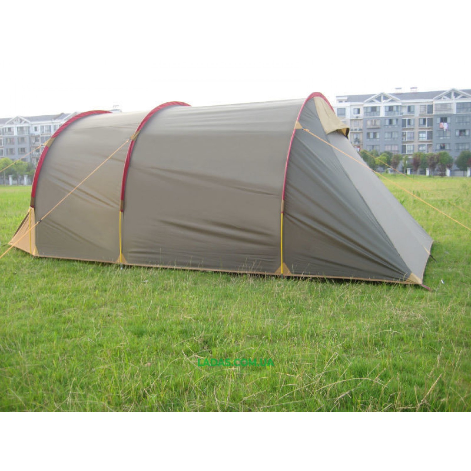 Палатка трехместная с тамбуром Green Camp GC1017